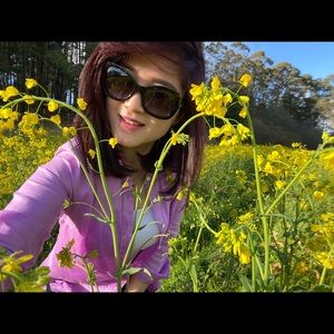 Meet your Posher, Ly